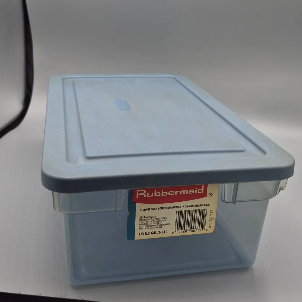 Vintage Rubbermaid 1.54 Gallon Storage Box Blue 701H‎